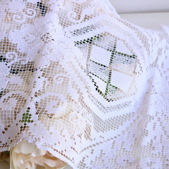 Vintage Table Runner, Small Ivory Lace Tablecloth Or Topper - Picture 6 of 10